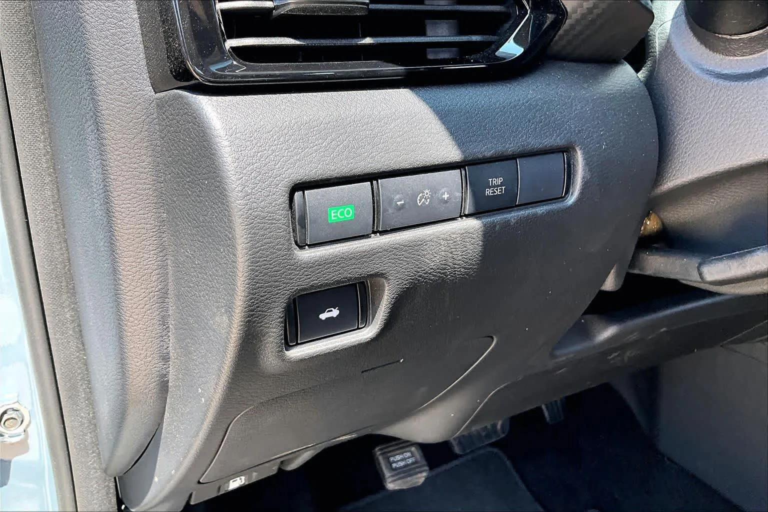 Certified Used 2025 Atlantic Gray Metallic Nissan SV image 30