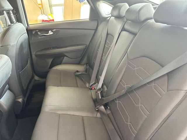 Used 2023 White Kia GT-Line image 26