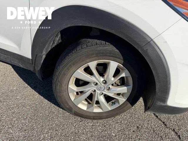 Used 2020 Winter White Hyundai Value image 15