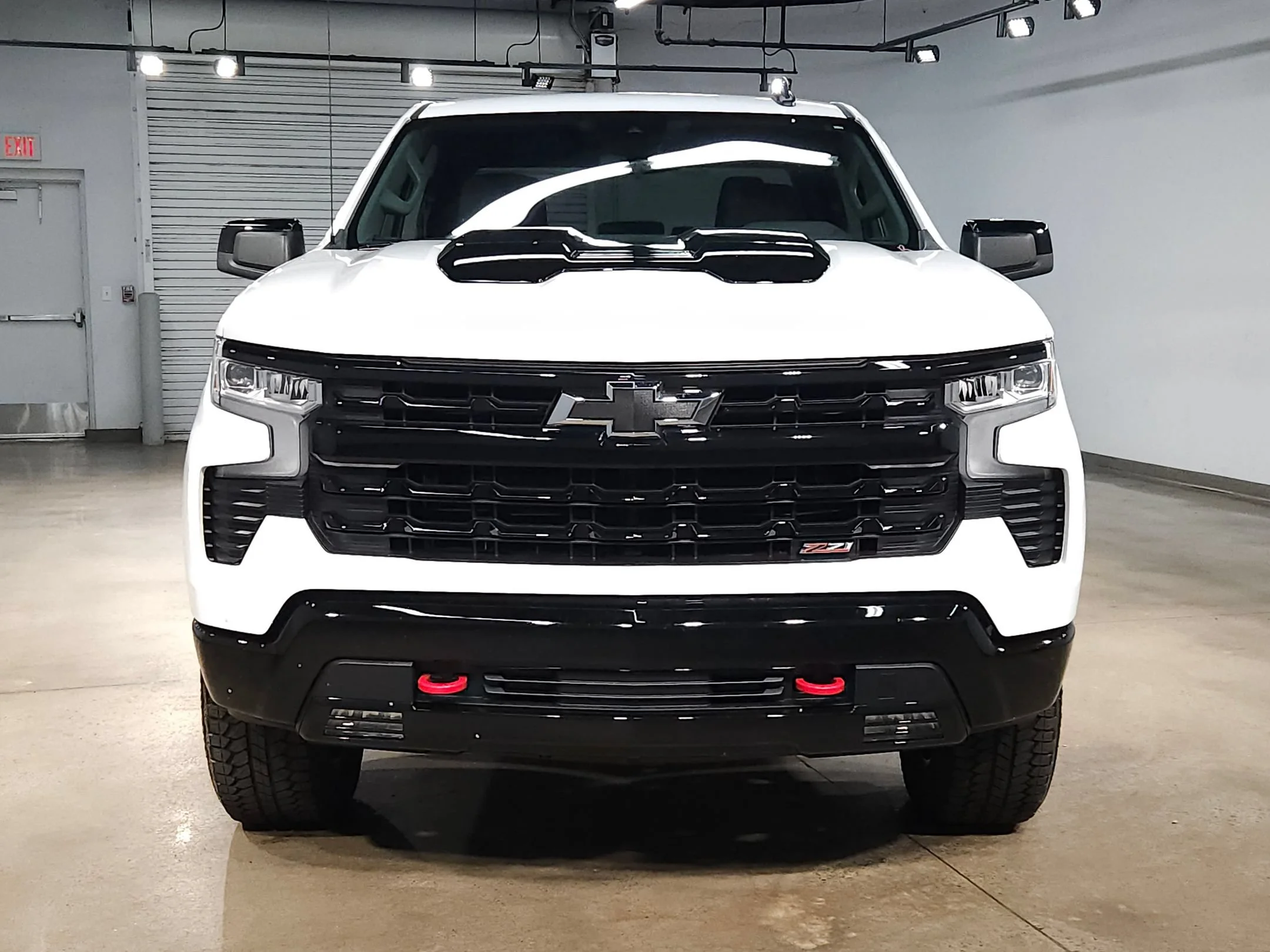 Used 2026 Summit White Chevrolet LT Trail Boss image 2