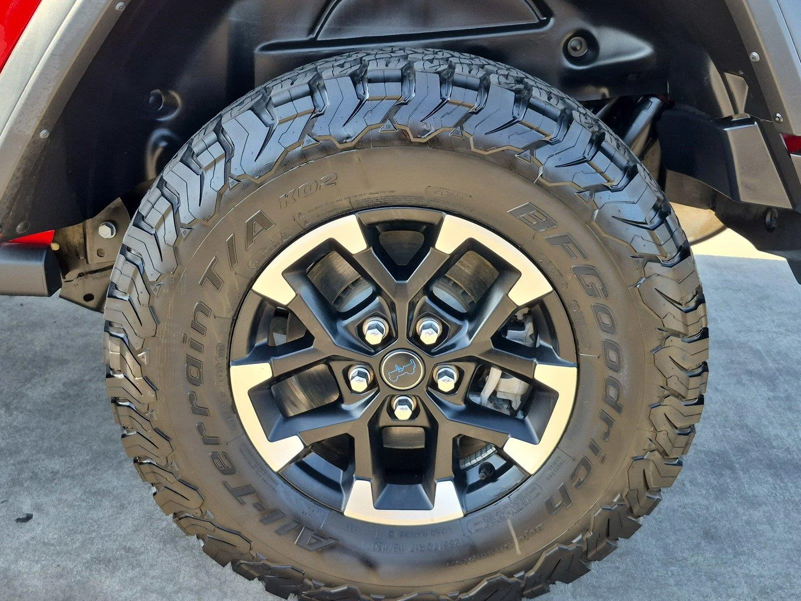 Certified Used 2025 Firecracker Red Clearcoat Jeep Rubicon image 16