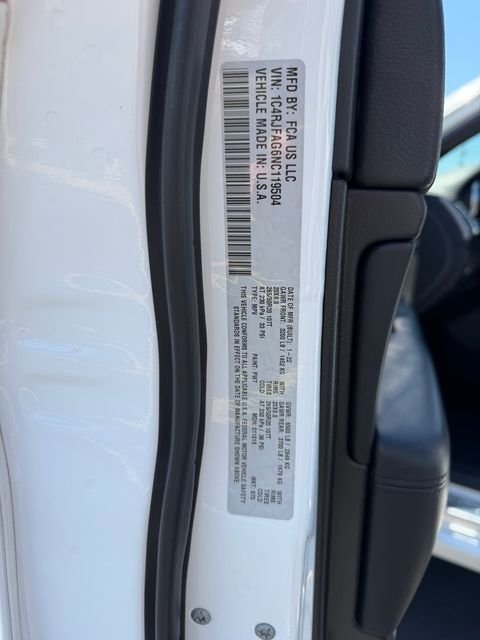 Certified Used 2022 White Jeep Laredo X image 34