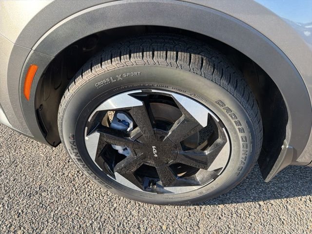 New 2026 Volcanic Sand Kia EX AWD image 9