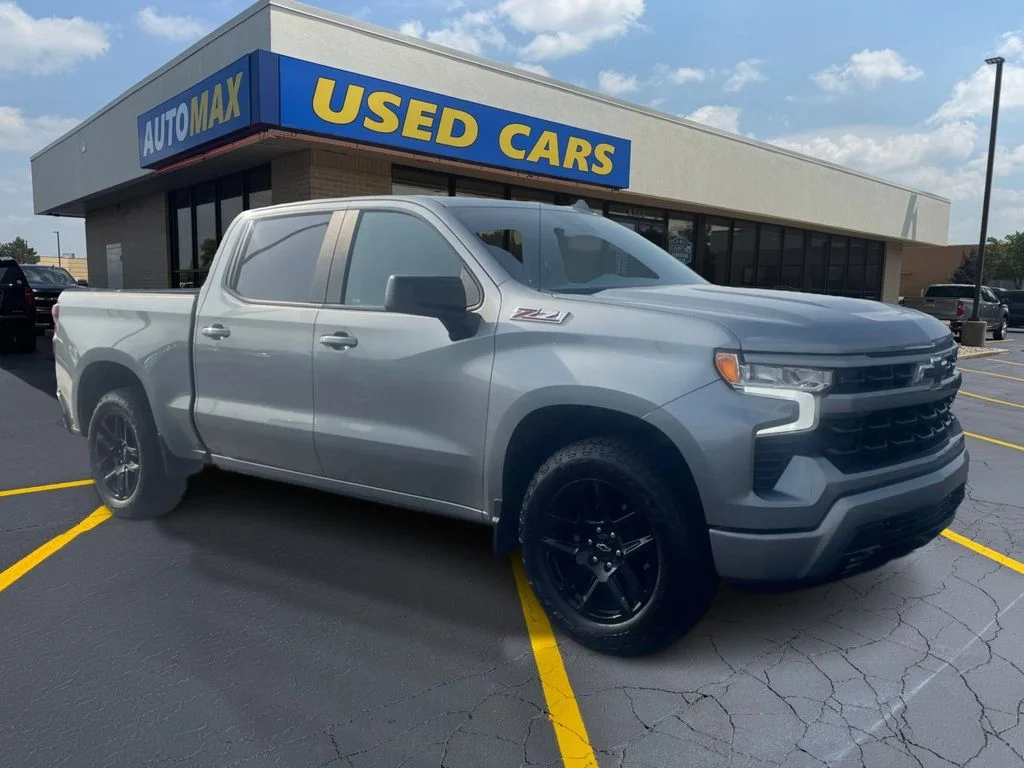 Used 2023 Sterling Gray Metallic Chevrolet RST image 4