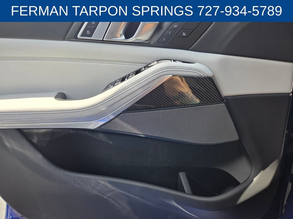 Used 2025 Blue BMW M60i image 23