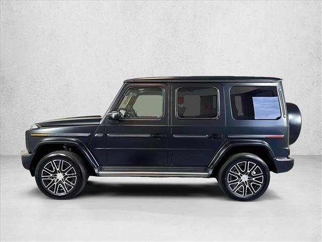 New 2027 MANUFAKTUR Night Black Magno Mercedes-Benz G 580e image 38