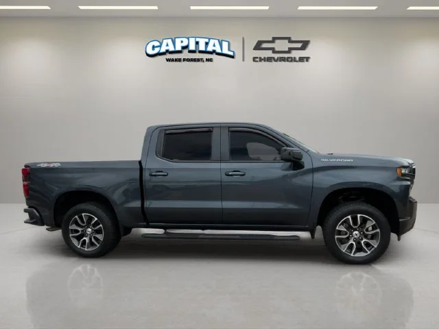 Used 2019 Gray Chevrolet RST image 6