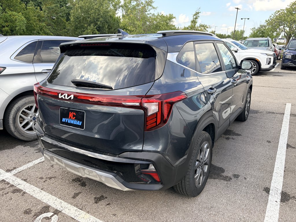 Used 2024 Gravity Gray Kia S image 4