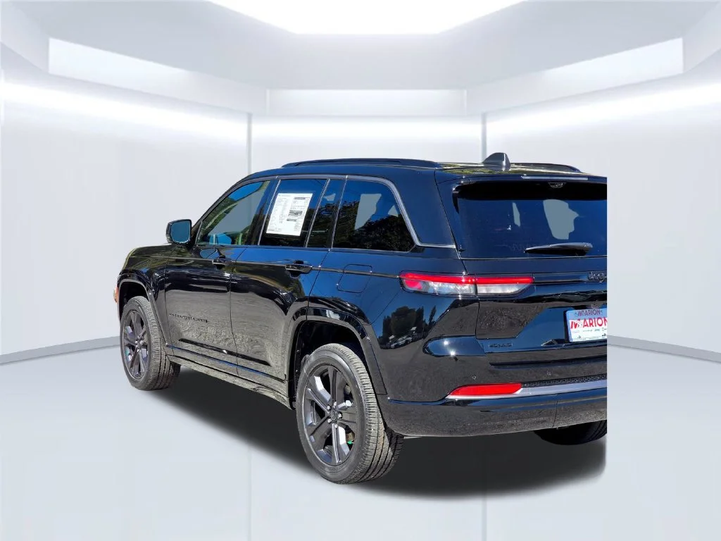 New 2027 Black Jeep Limited Reserve image 41