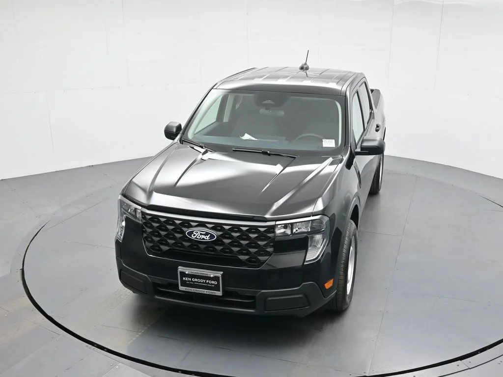 Used 2025 Black Ford XL image 35