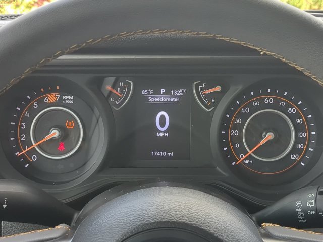 Certified Used 2024  Jeep Sport S image 28