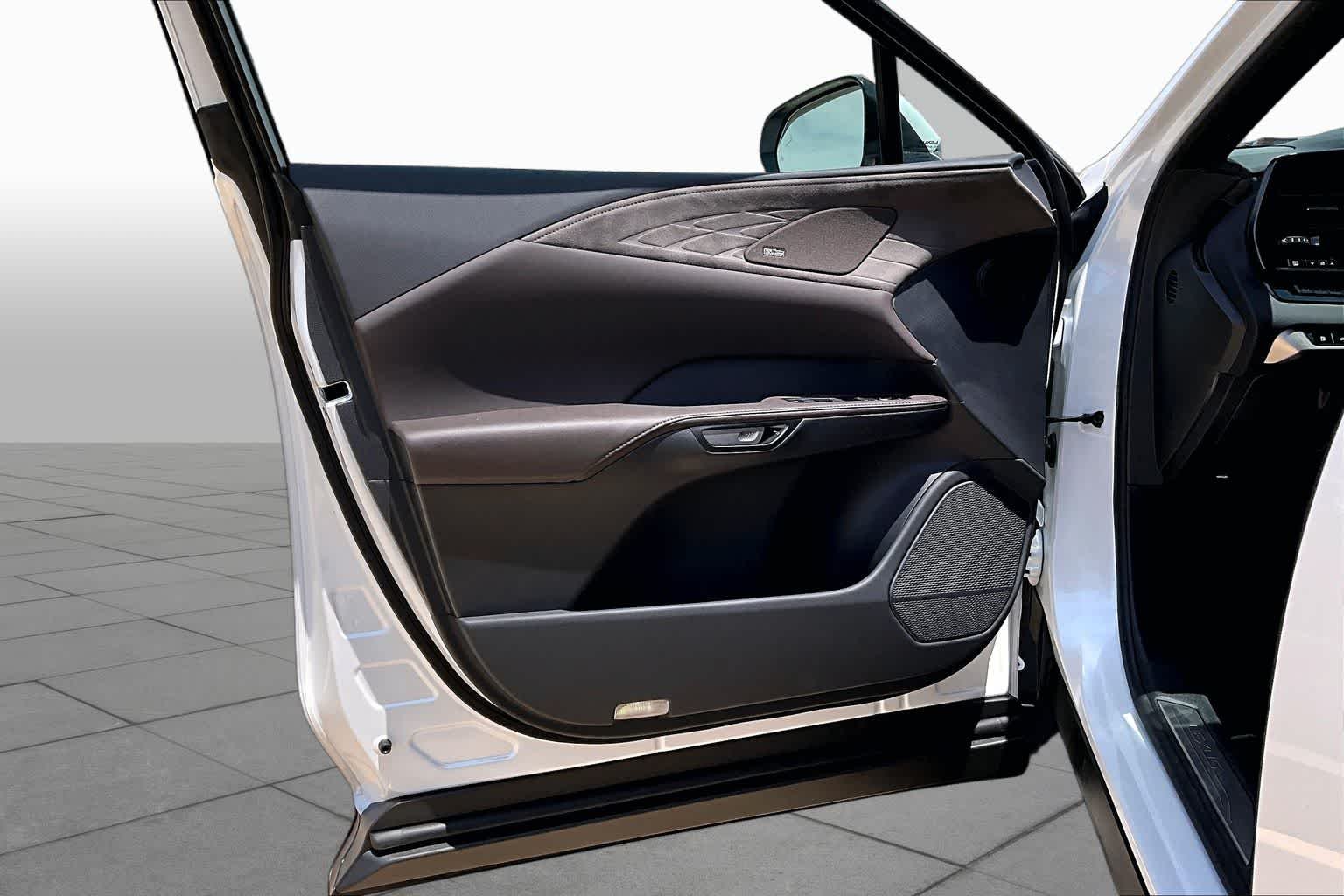 New 2026 Eminent White Pearl Lexus LUXURY image 10