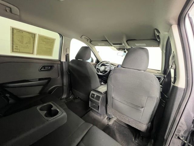 Used 2023 Gray Nissan S image 33