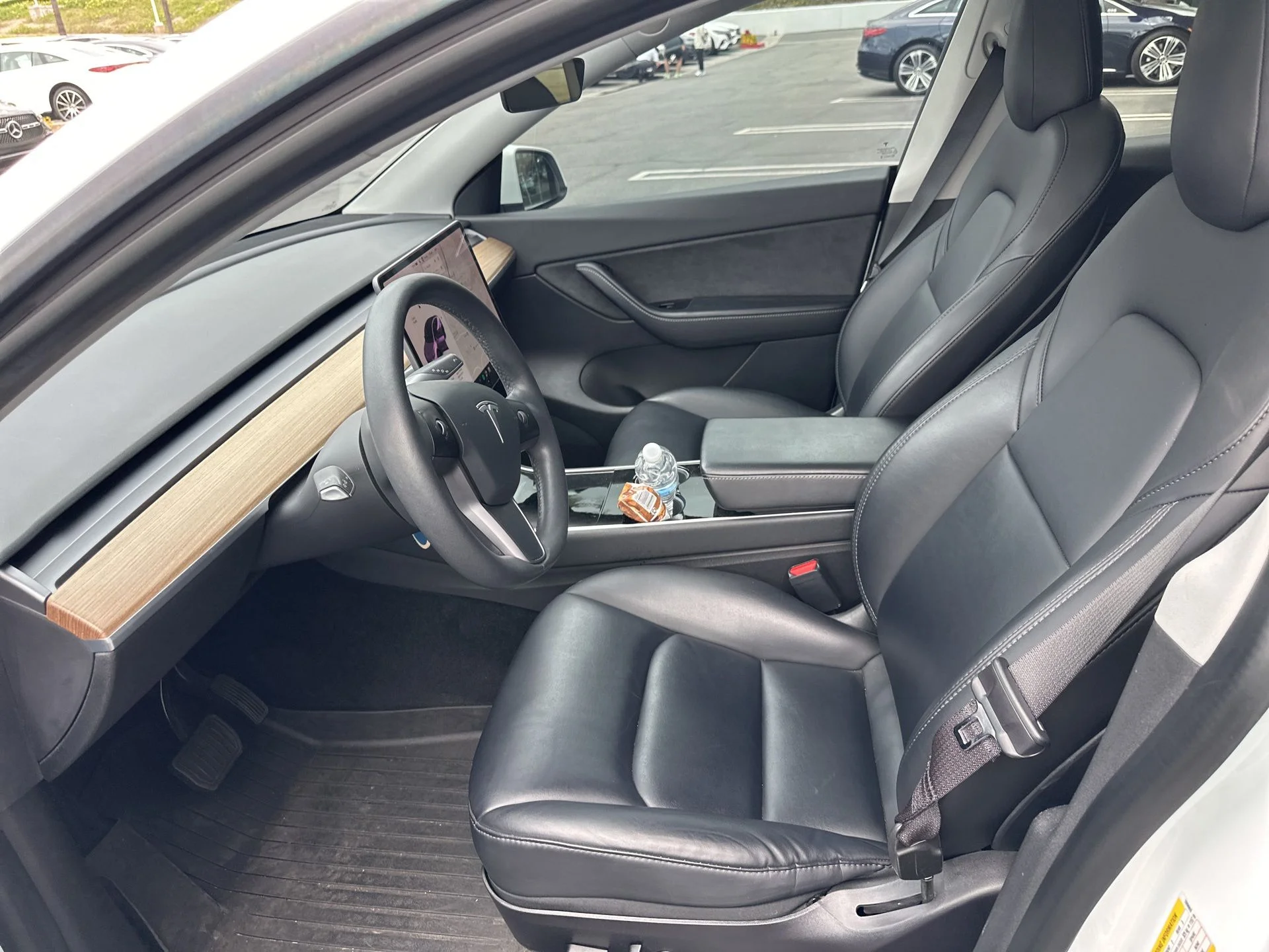 Used 2021 Tesla Model Y Standard Range with VIN 5YJYGDED8MF109069 for sale in Lake Forest, CA
