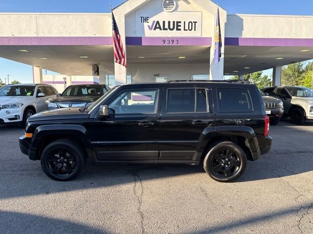 Used 2015 Black Jeep Sport image 1
