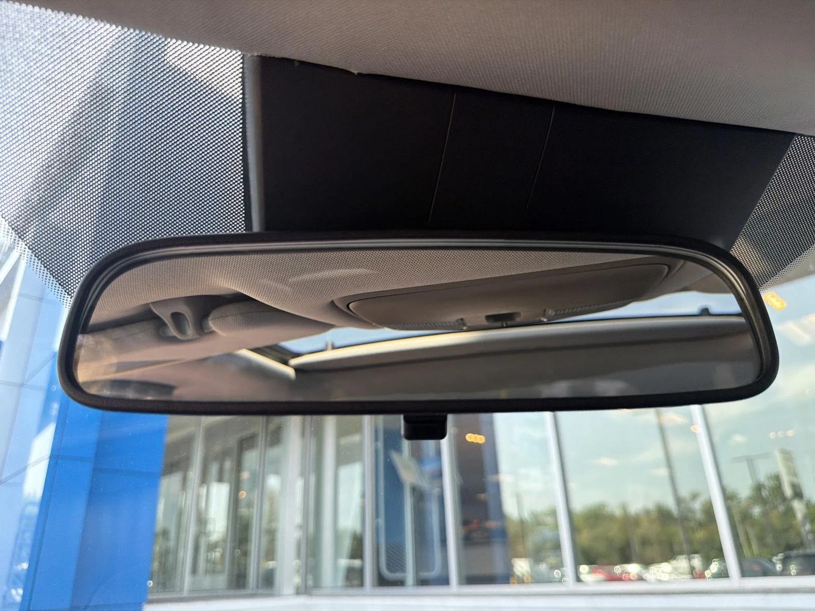 Used 2024 Everlasting Silver Kia S image 26