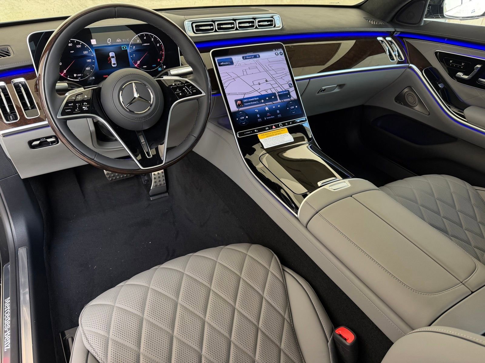 New 2026 Graphite Grey Metallic Mercedes-Benz S 580 image 30