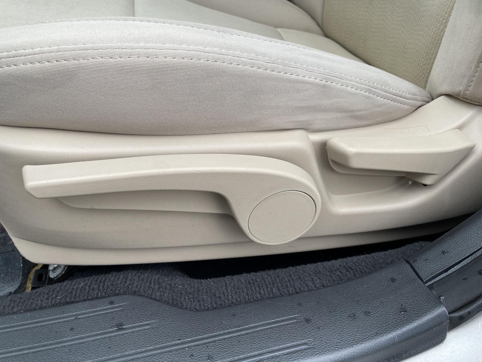 Used 2015 Tungsten Metallic Subaru 2.5i image 8