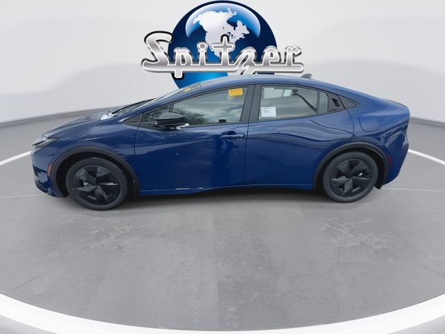 2026 Toyota Prius Plug-in Hybrid SE - Photo 6