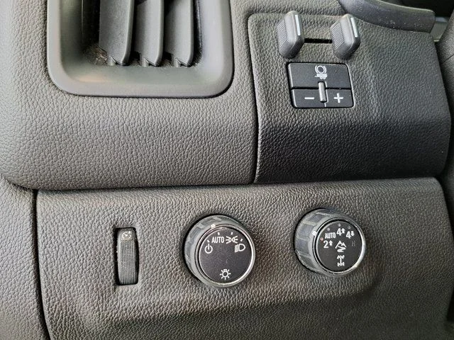 Used 2019 White Chevrolet ZR2 image 15