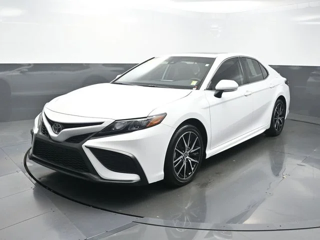 Used 2024 White Toyota SE image 3