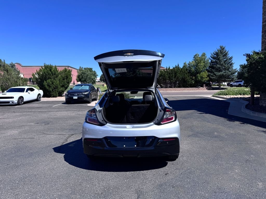 Used 2017 Silver Chevrolet Premier image 11