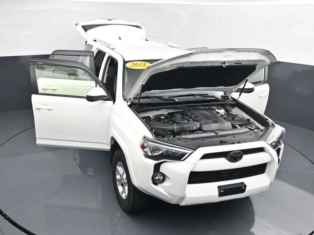 Used 2018 White Toyota SR5 image 35