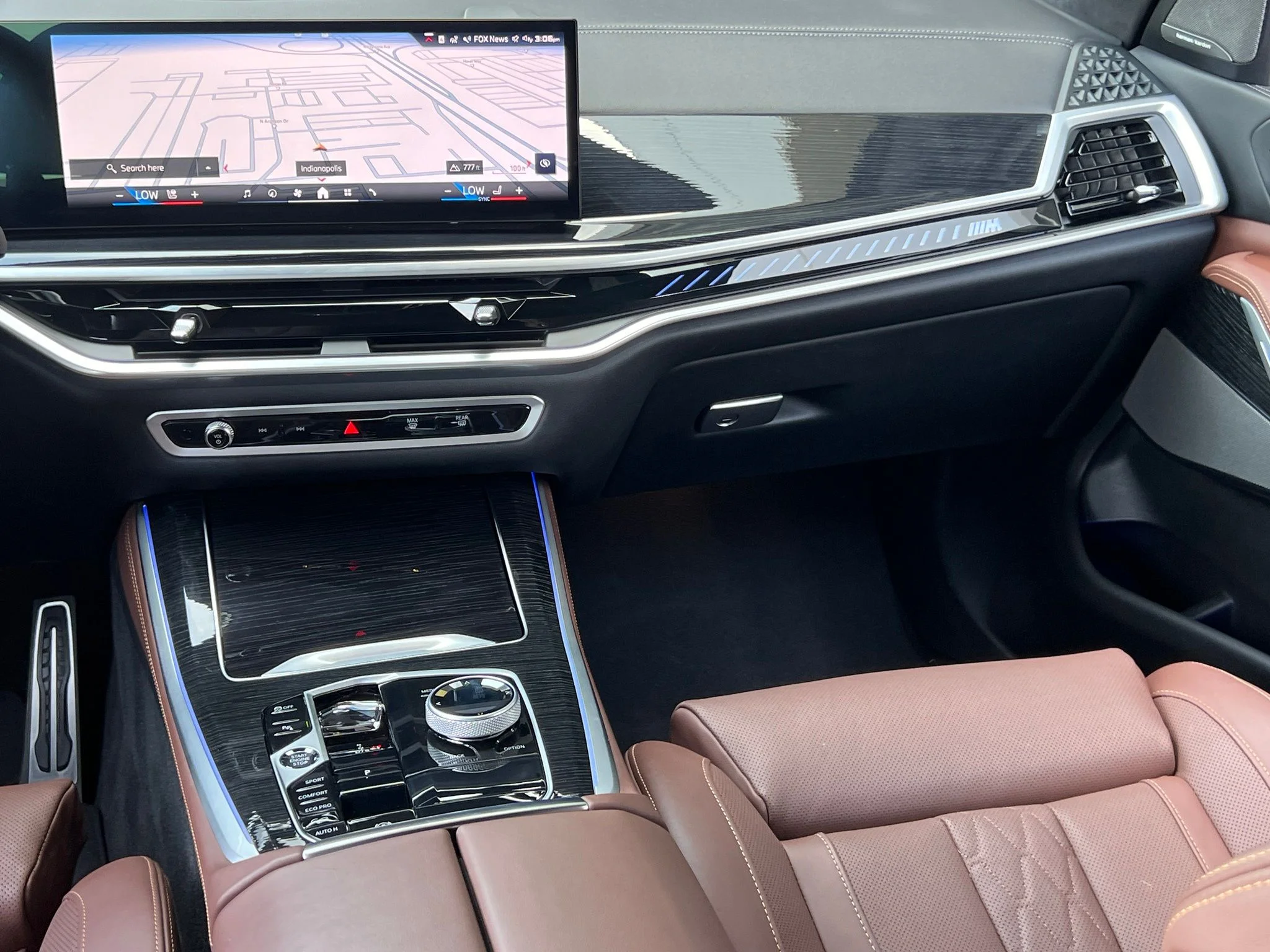 Used 2024 Gray BMW M60i image 29