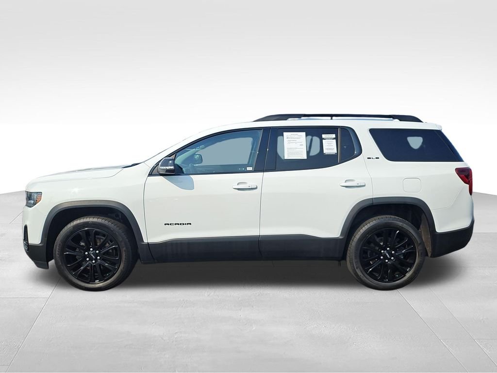 Used 2023 White GMC SLE image 2