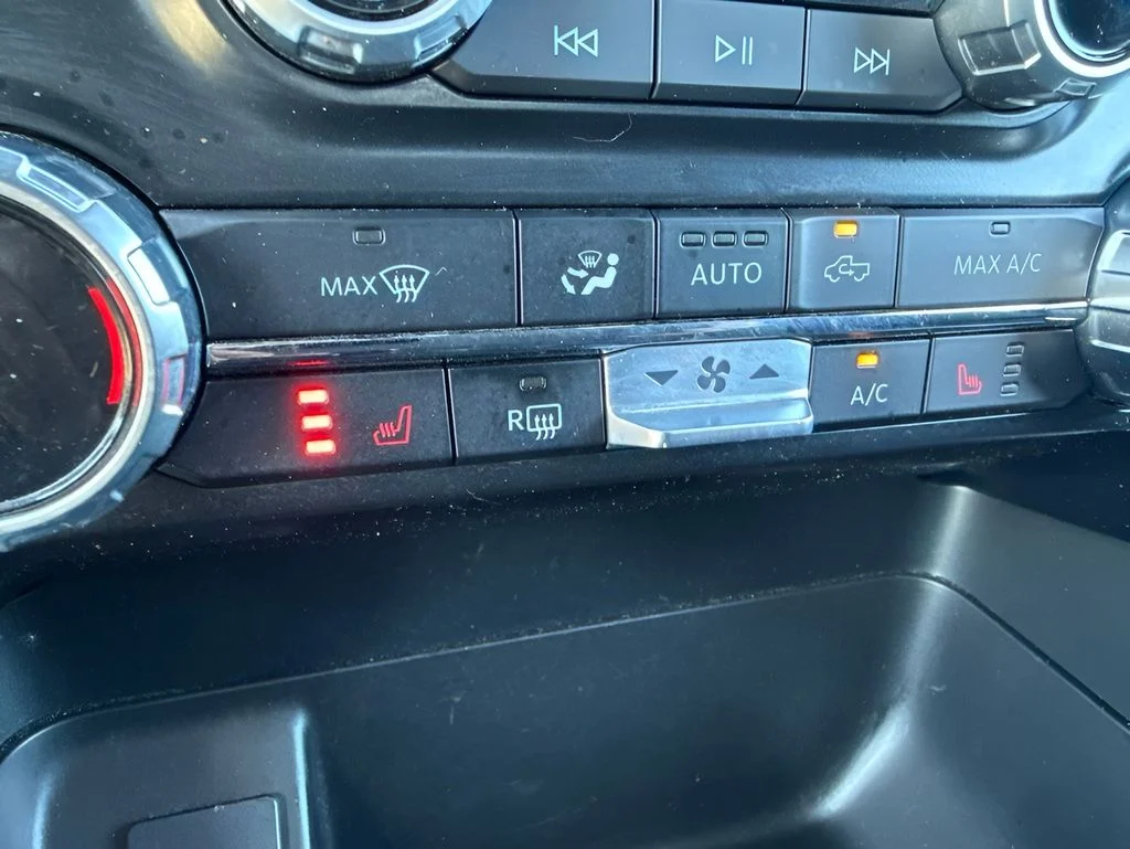 Used 2023 White Ford XLT image 20