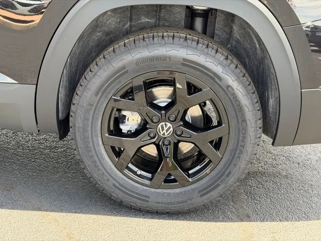 New 2026 Black Volkswagen 2.0T Peak Edition image 6