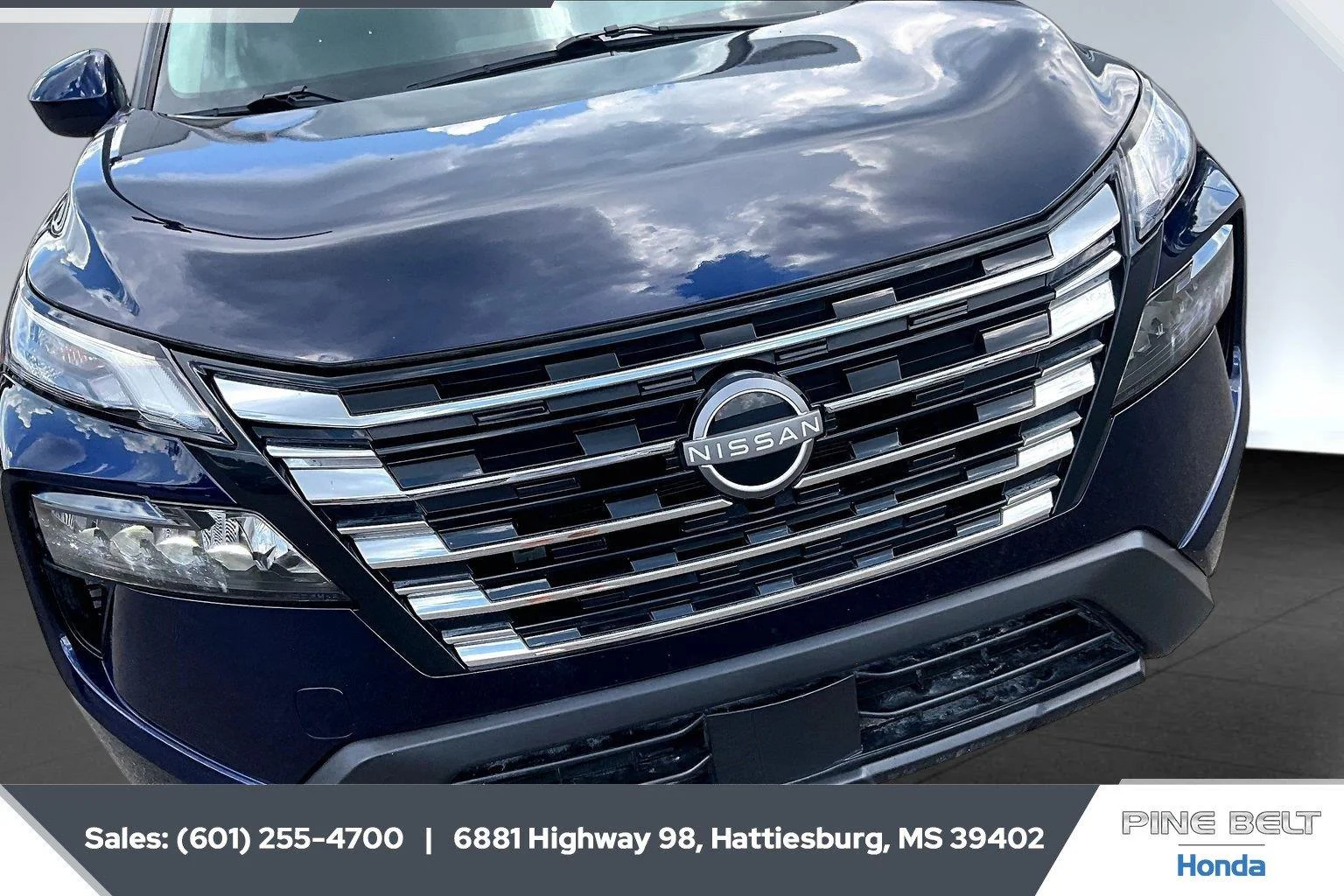 Used 2026 Deep Ocean Blue Pearl Nissan SV image 22