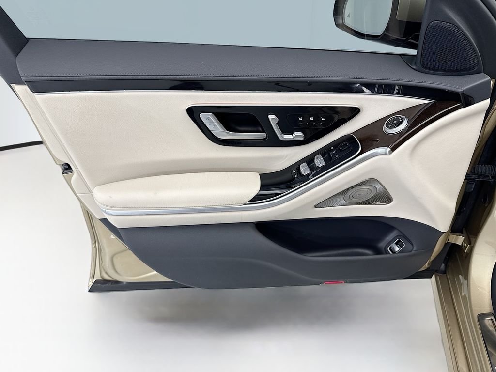 Certified Used 2023  Mercedes-Benz S 500 image 23