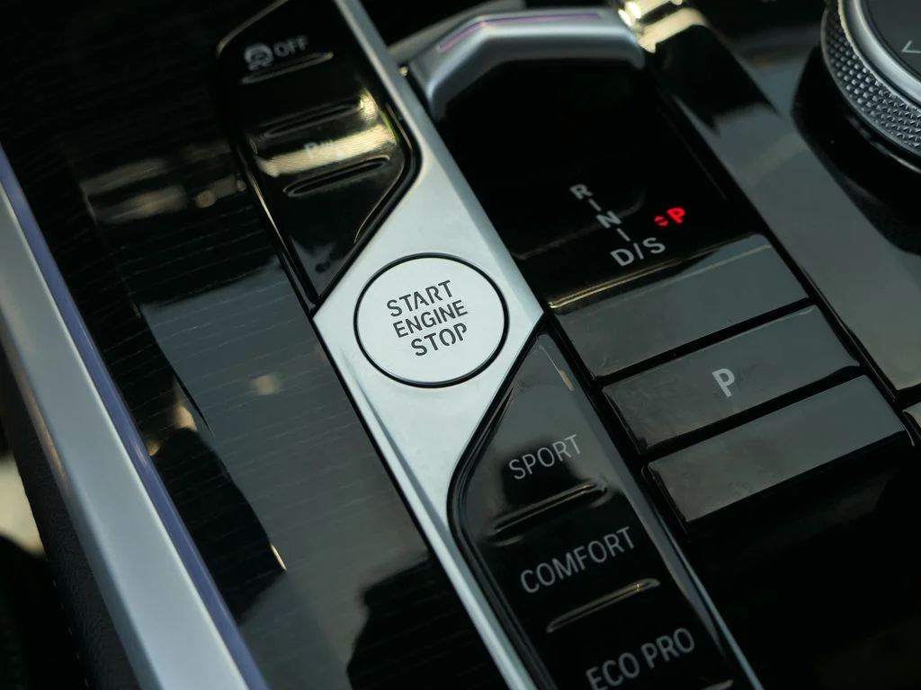 Used 2025 Brooklyn Grey Metallic BMW M60i image 20