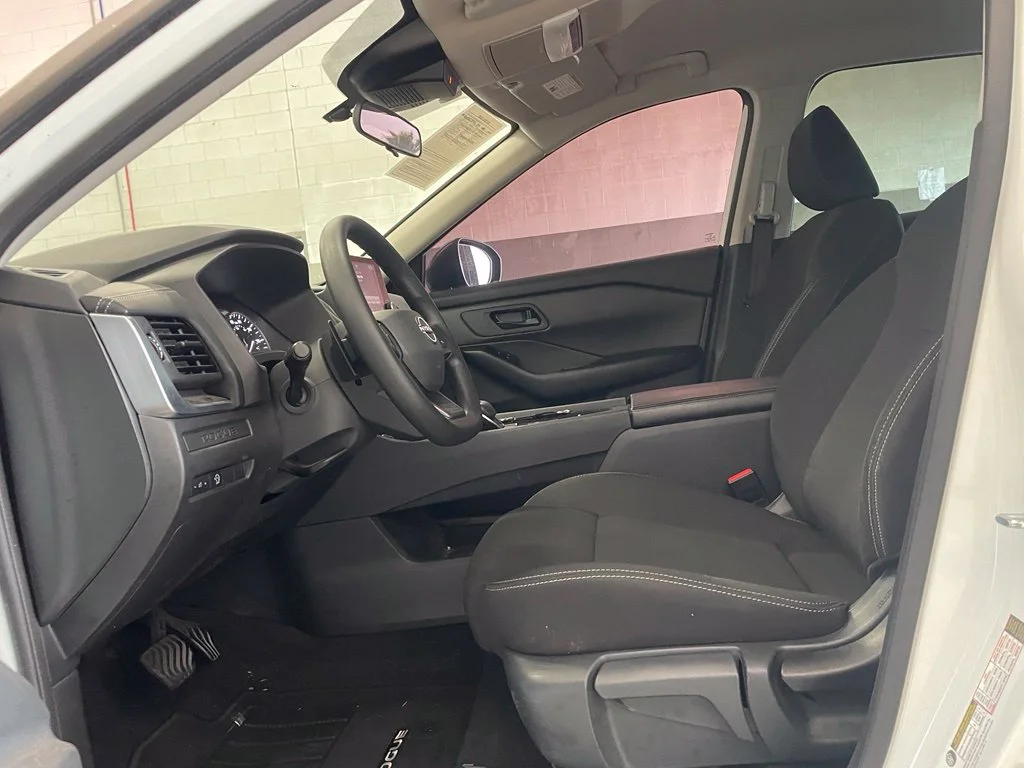 Used 2025 White Nissan S image 10