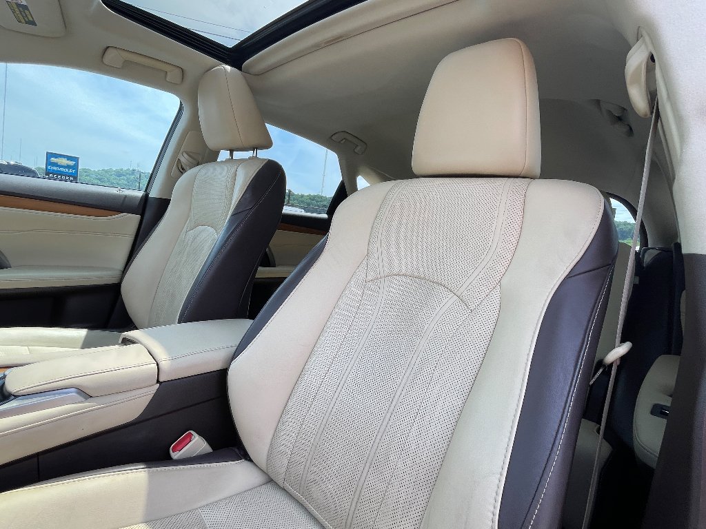 Used 2017 Atomic Silver Lexus Base image 13