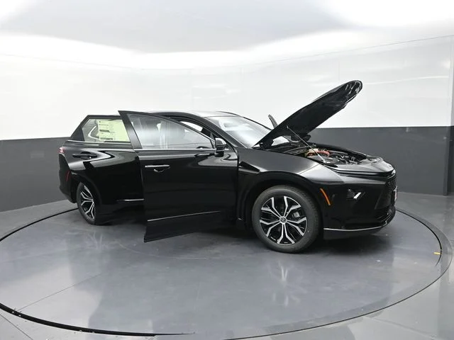 Used 2025 Black Toyota XLE image 42