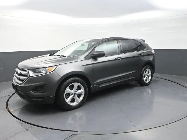 Used 2017 Gray Ford SE image 3