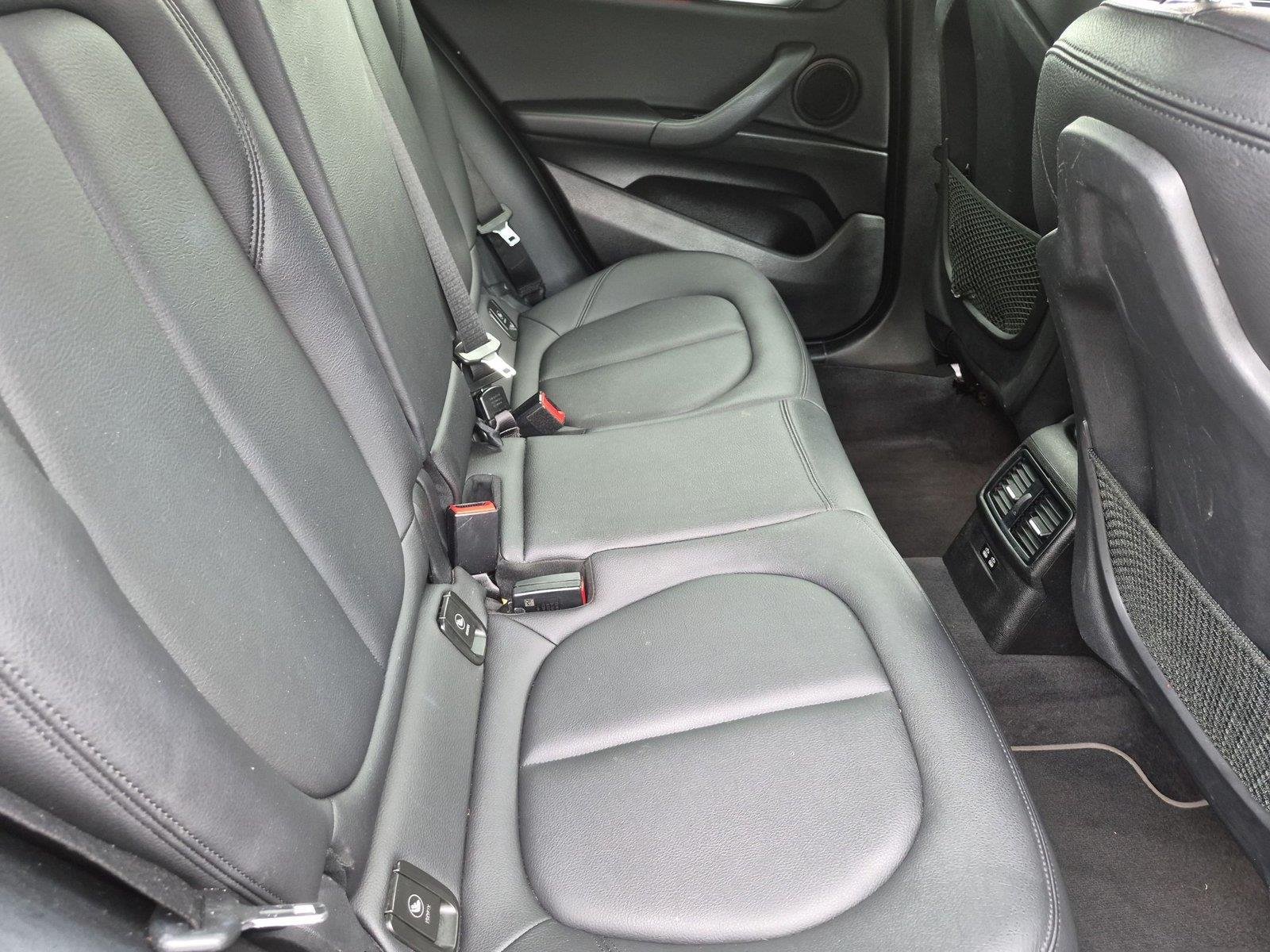 Used 2020 Jet Black BMW xDrive28i image 32