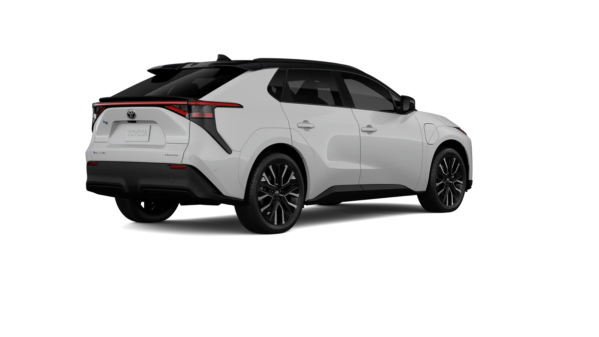 New 2027 Wind Chill Pearl with Midnight Black Metallic roof Toyota Limited image 10