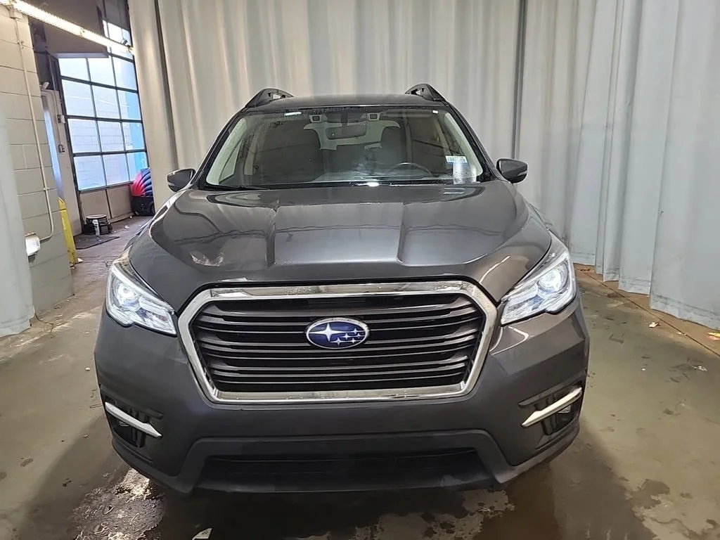 Used 2022 Gray Subaru Limited image 7