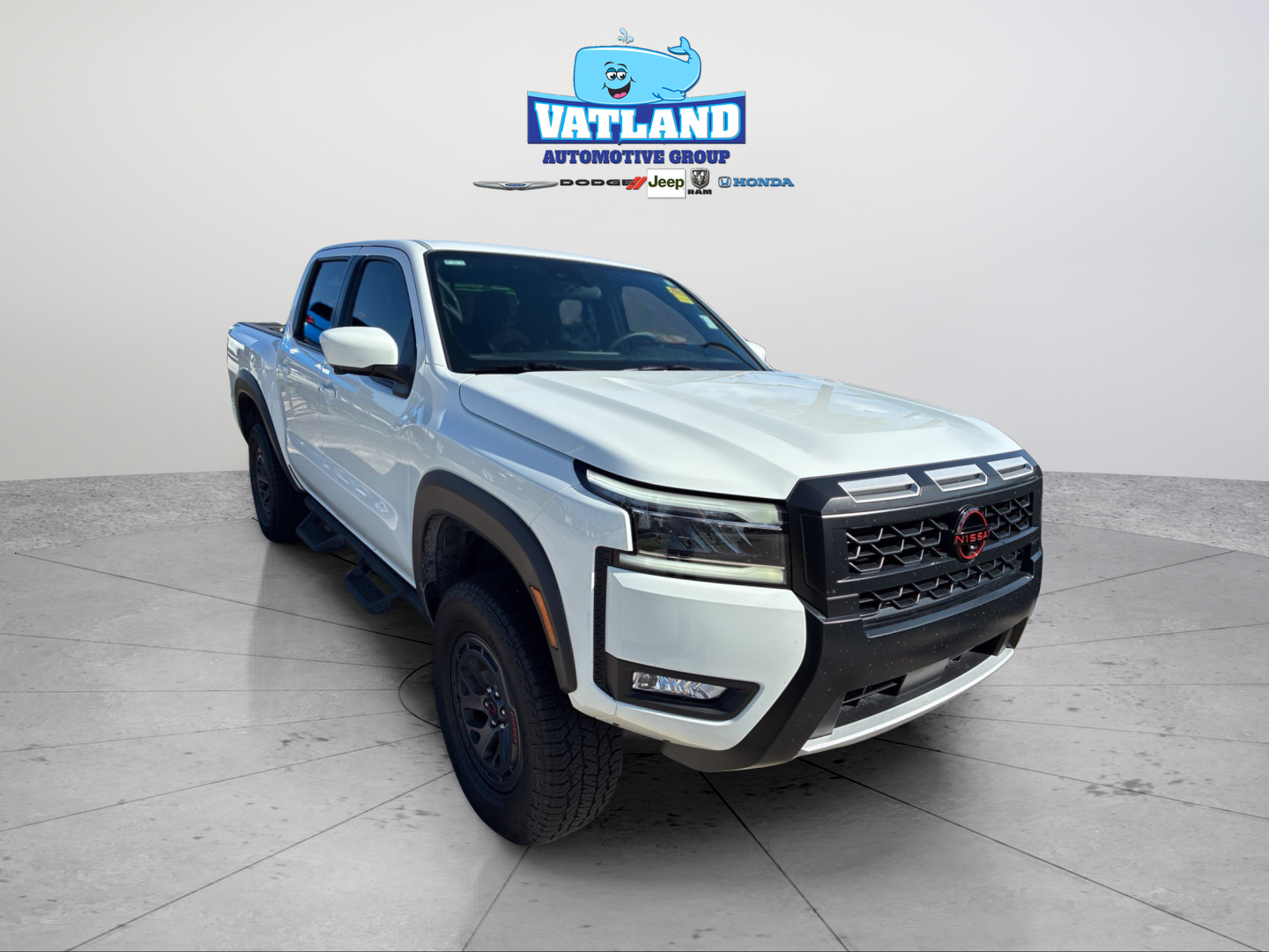 Used 2025 White Nissan PRO-4X image 7