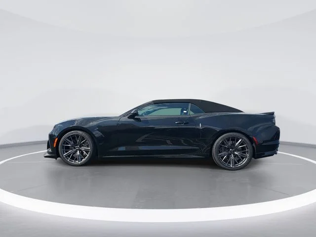 Used 2022 Black Chevrolet ZL1 image 5