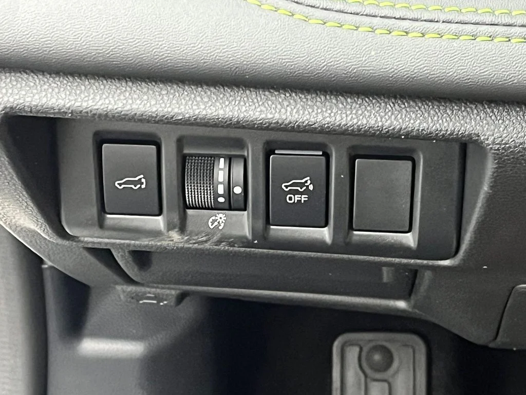 Used 2023 White Subaru Onyx Edition image 26