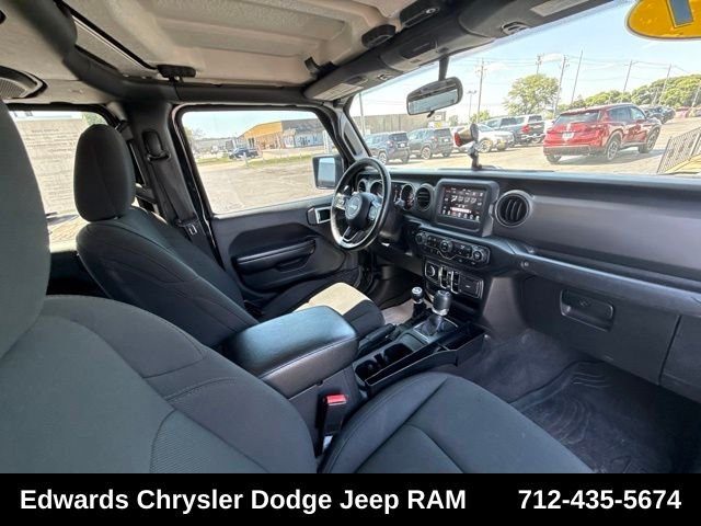 Used 2021 Black Jeep Sport image 20