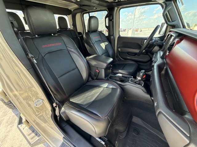 Used 2022  Jeep Rubicon image 24