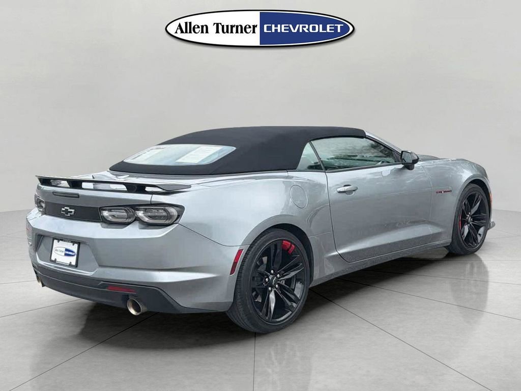 Used 2023 Sharkskin Metallic Chevrolet 2LT image 4
