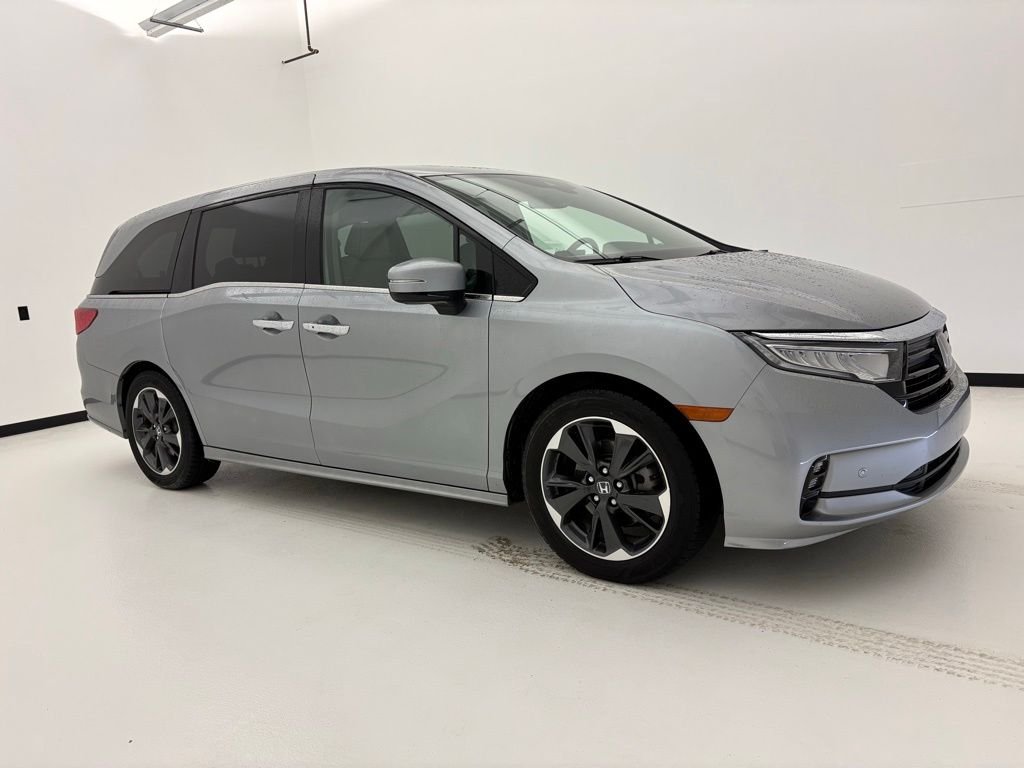 2022 Honda Odyssey Elite's photo