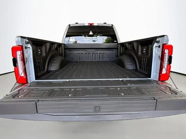 New 2026 Glacier Gray Metallic Tri-Coat Ford F-250® Platinum® image 62