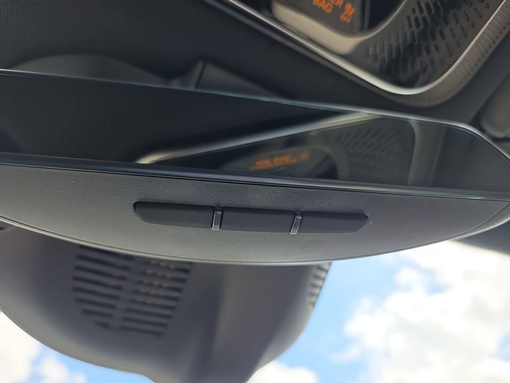 New 2026 Polar White Mercedes-Benz C 300 image 25